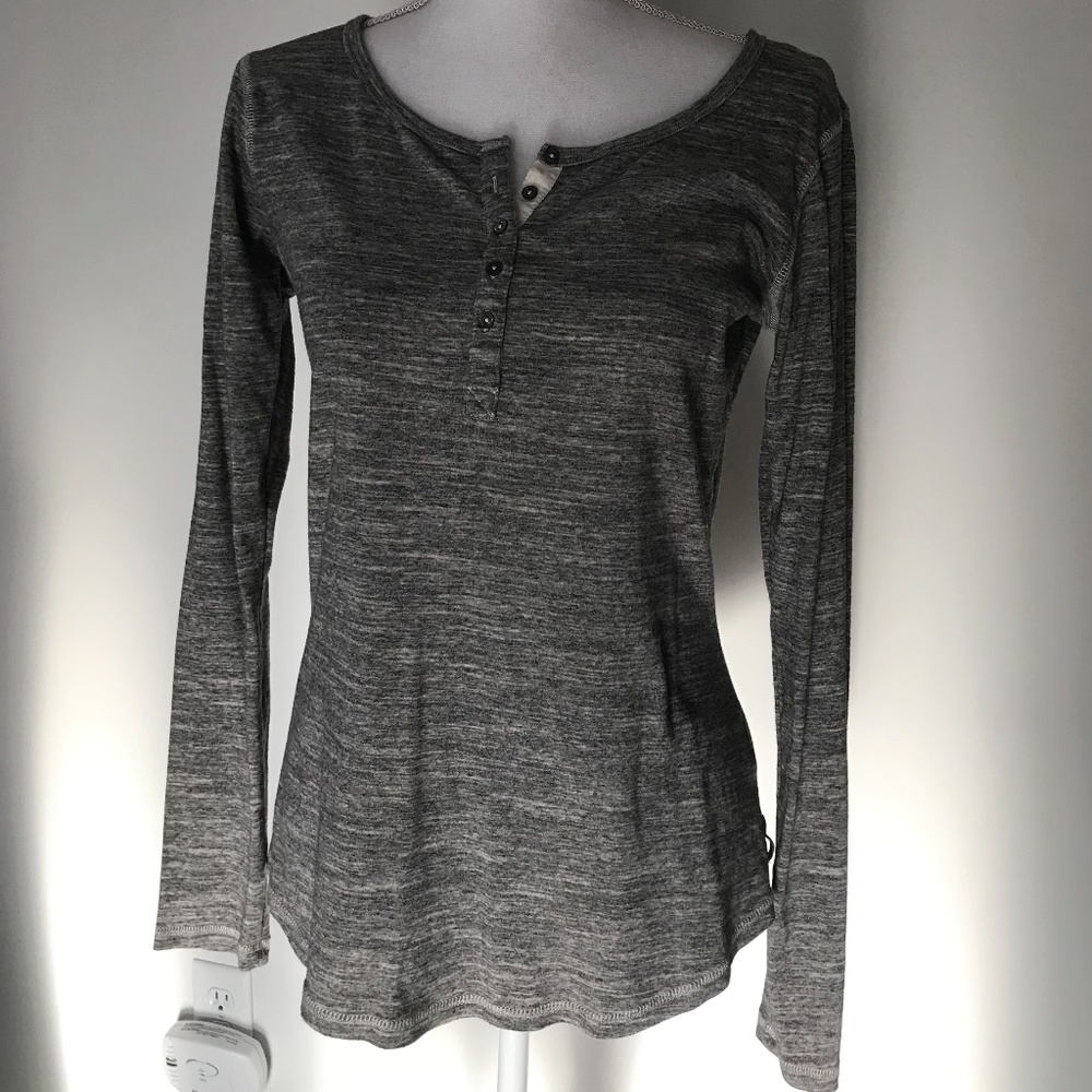 EUC - Scotch & Soda V-Neck Button